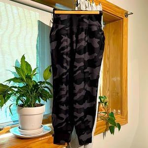 Camo pattern joggers